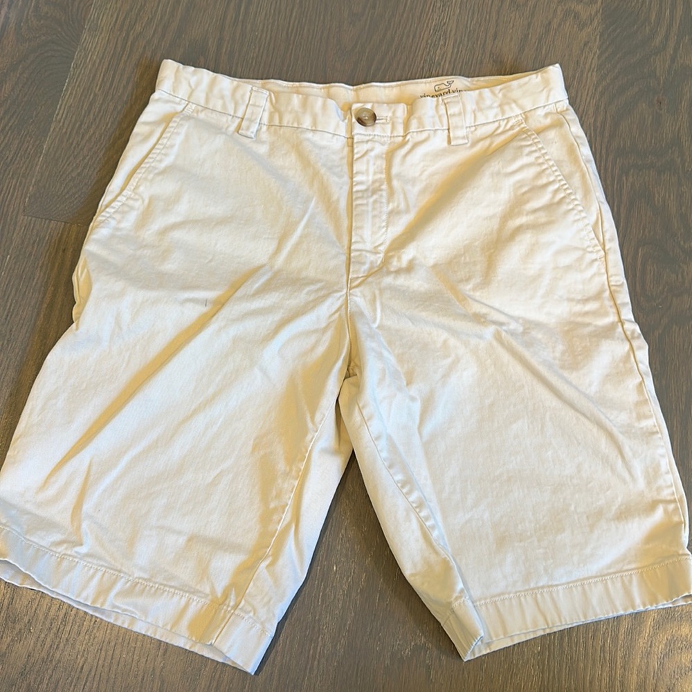 Vineyard Vines shorts